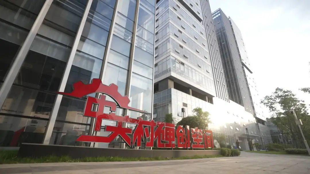 1754990565150022.jpg Öйشå.jpg